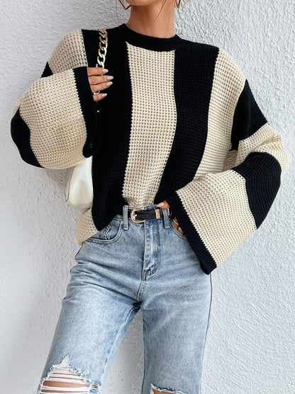 ROUND NECK STRIPED KNITTED SWEATER