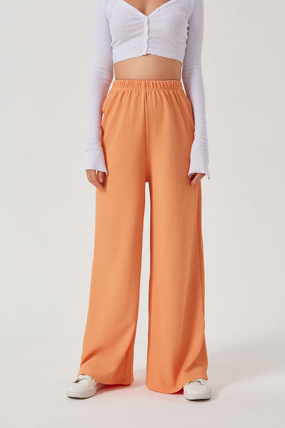 COMFORTABLE WIDE-LEG TROUSERS