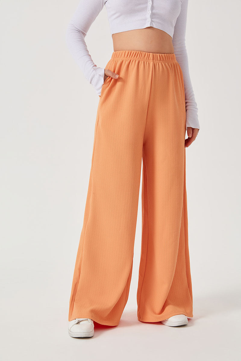 COMFORTABLE WIDE-LEG TROUSERS